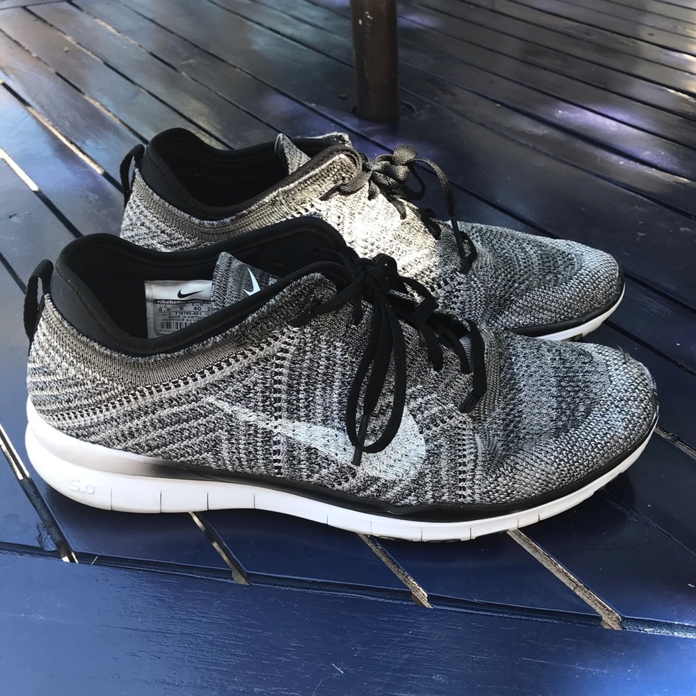 Women’s Nike TR Free Flyknit Running Shoes 8.5